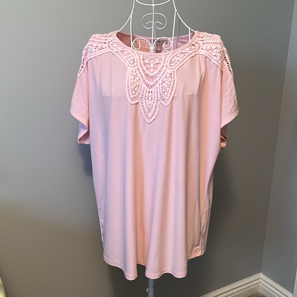 Top - Picture 2 of 4